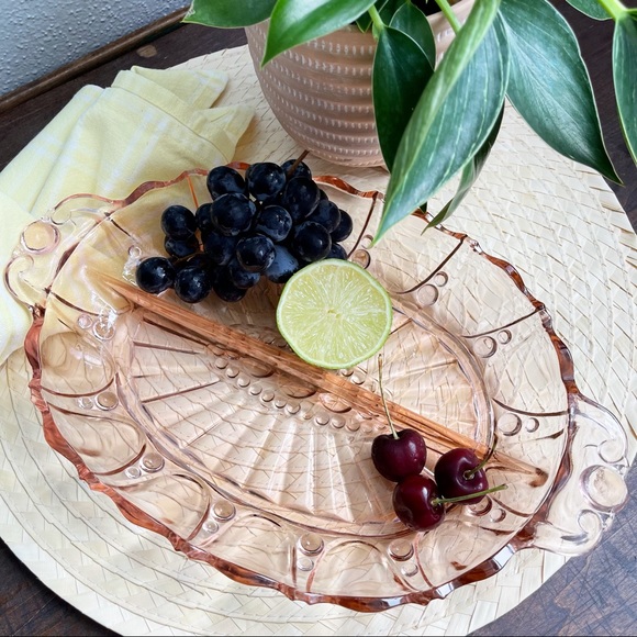 Vintage Style Serving Dish Pink Glass - Picture 2 of 7